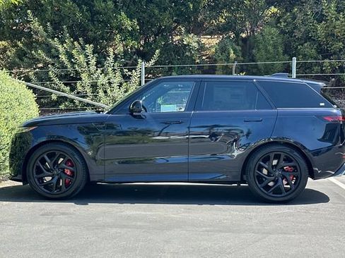 New 2026 Land Rover Range Rover Sport Dynamic SE AWD/4WD image 2