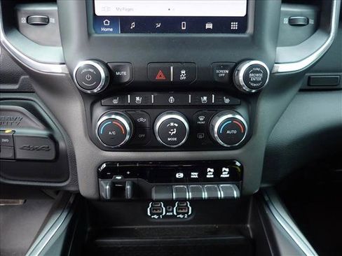 Used 2022 RAM 2500 Laramie w/ Night Edition AWD/4WD image 16
