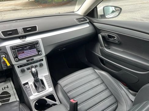 Used 2013 Volkswagen CC Sport FWD image 26