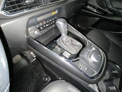 Used 2019 MAZDA CX-9 Touring w/ Touring Premium Package image 20