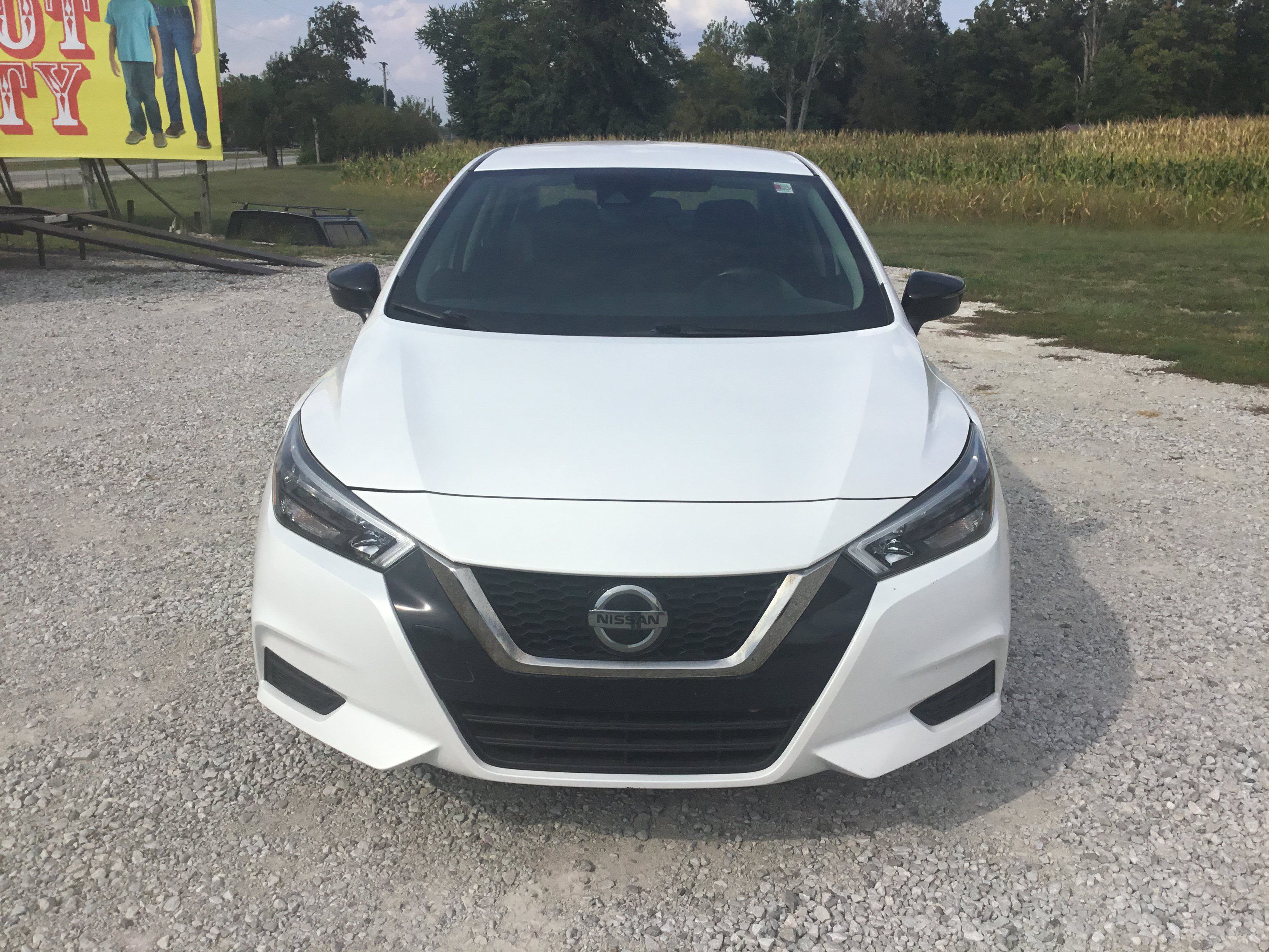 Used 2022 Nissan Versa SR w/ Convenience Package FWD image 8
