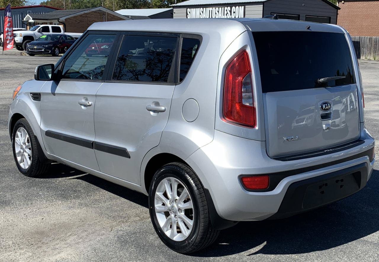 Used 2013 Kia Soul + w/ Audio Pkg FWD image 3