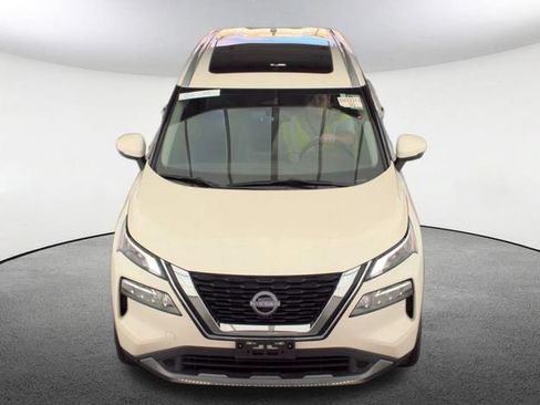 Used 2023 Nissan Rogue SL AWD/4WD image 2