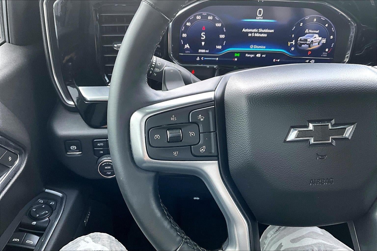 Used 2025 Chevrolet Silverado 1500 LT Trail Boss w/ LT Trail Boss Premium Package AWD/4WD image 19