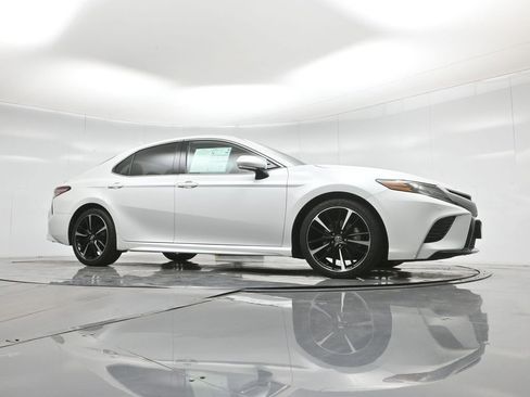 Used 2019 Toyota Camry XSE image 46