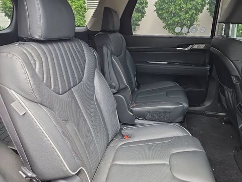 Certified 2023 Hyundai Palisade Limited AWD/4WD image 34
