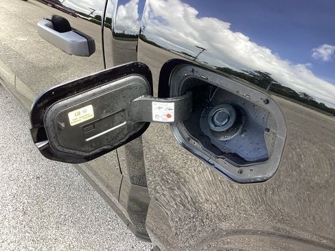 Used 2023 Ford F150 XLT AWD/4WD image 15