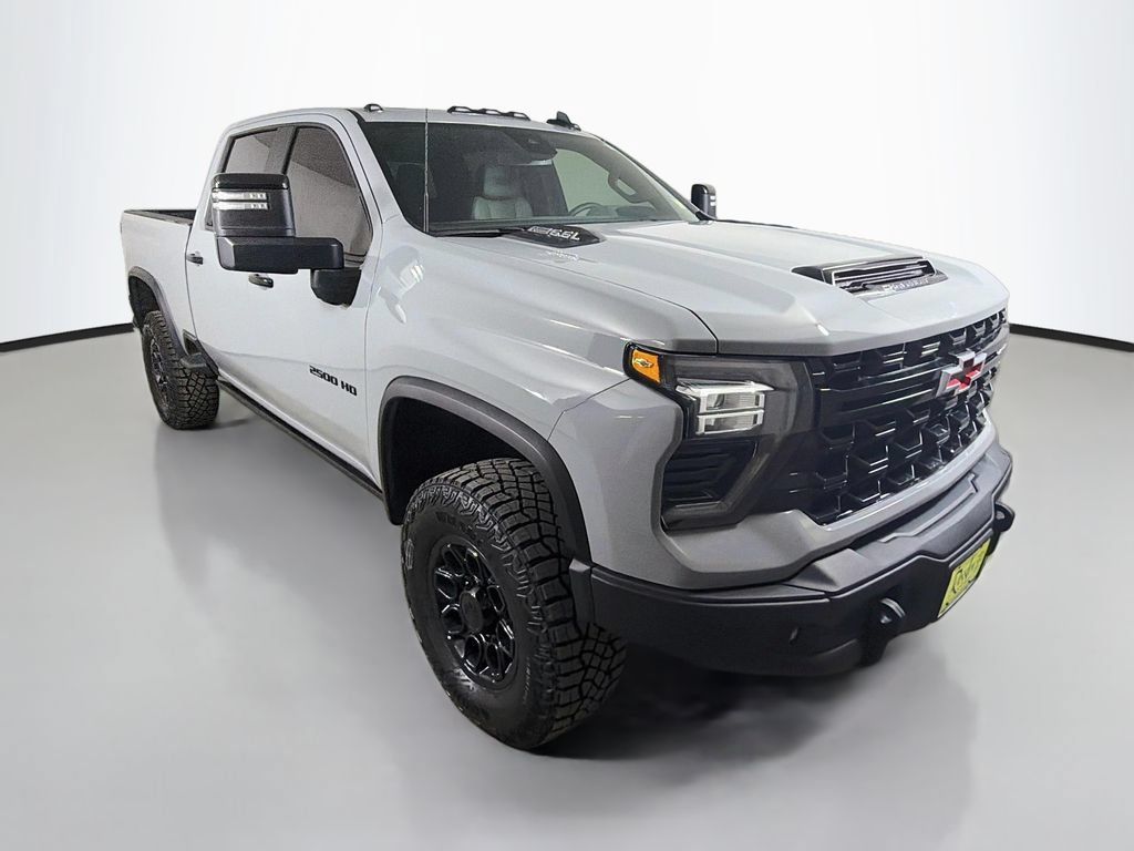 Used 2025 Chevrolet Silverado 2500 ZR2 w/ ZR2 Bison Edition AWD/4WD image 4