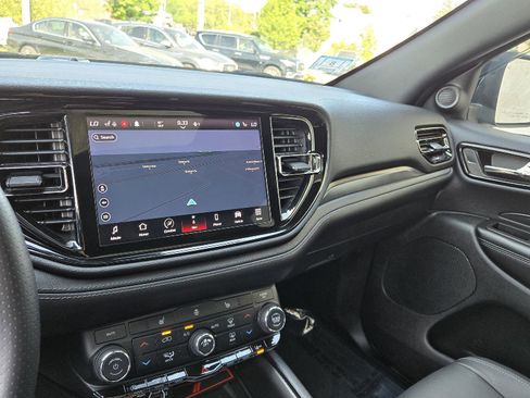 Used 2022 Dodge Durango GT AWD/4WD image 32