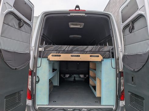 Used 2024 Mercedes-Benz Sprinter 2500 image 27