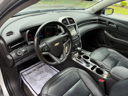 Used 2016 Chevrolet Malibu LTZ image 17