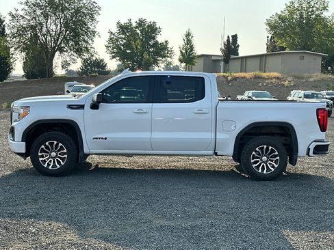 Used 2020 GMC Sierra 1500 AT4 w/ AT4 Premium Package AWD/4WD image 8