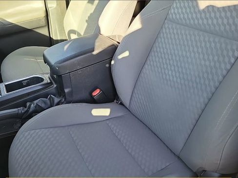 Used 2021 Toyota Tacoma SR image 5