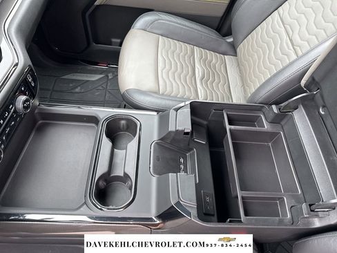 Used 2024 Chevrolet Silverado 2500 ZR2 w/ Technology Package image 17