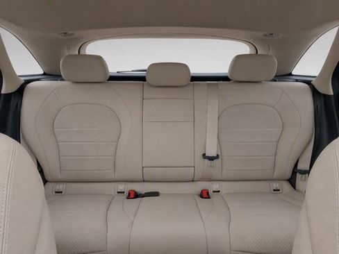 Used 2017 Mercedes-Benz GLC 300 4MATIC image 28