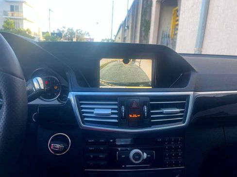 Used 2011 Mercedes-Benz E 350 Sedan image 24