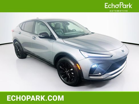 Used 2025 Buick Envista Sport Touring FWD image 1