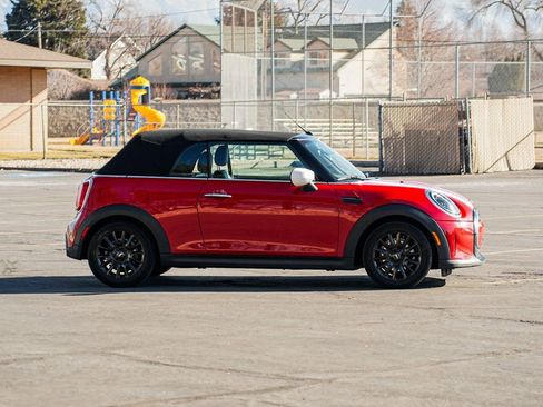 Certified 2024 MINI Cooper Signature image 7