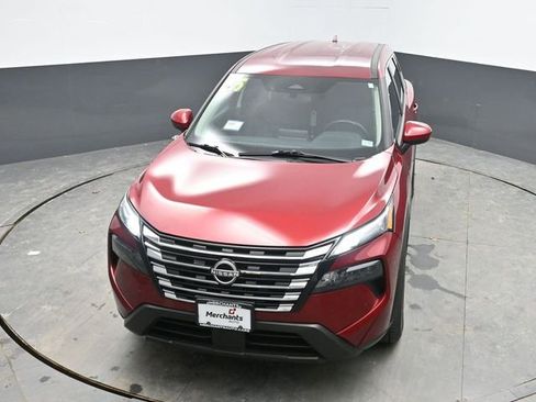 Used 2025 Nissan Rogue SV image 28