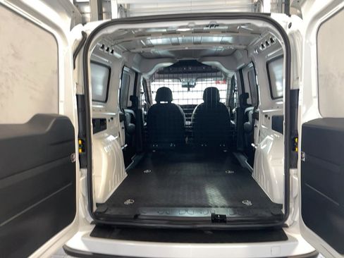 Used 2022 RAM ProMaster City Tradesman image 4