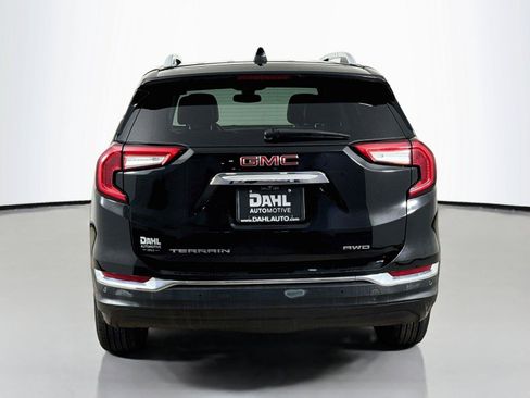 Used 2023 GMC Terrain SLT AWD/4WD image 12