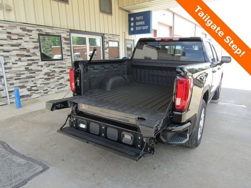 Used 2023 GMC Sierra 1500 Denali w/ Denali Reserve Package AWD/4WD image 29