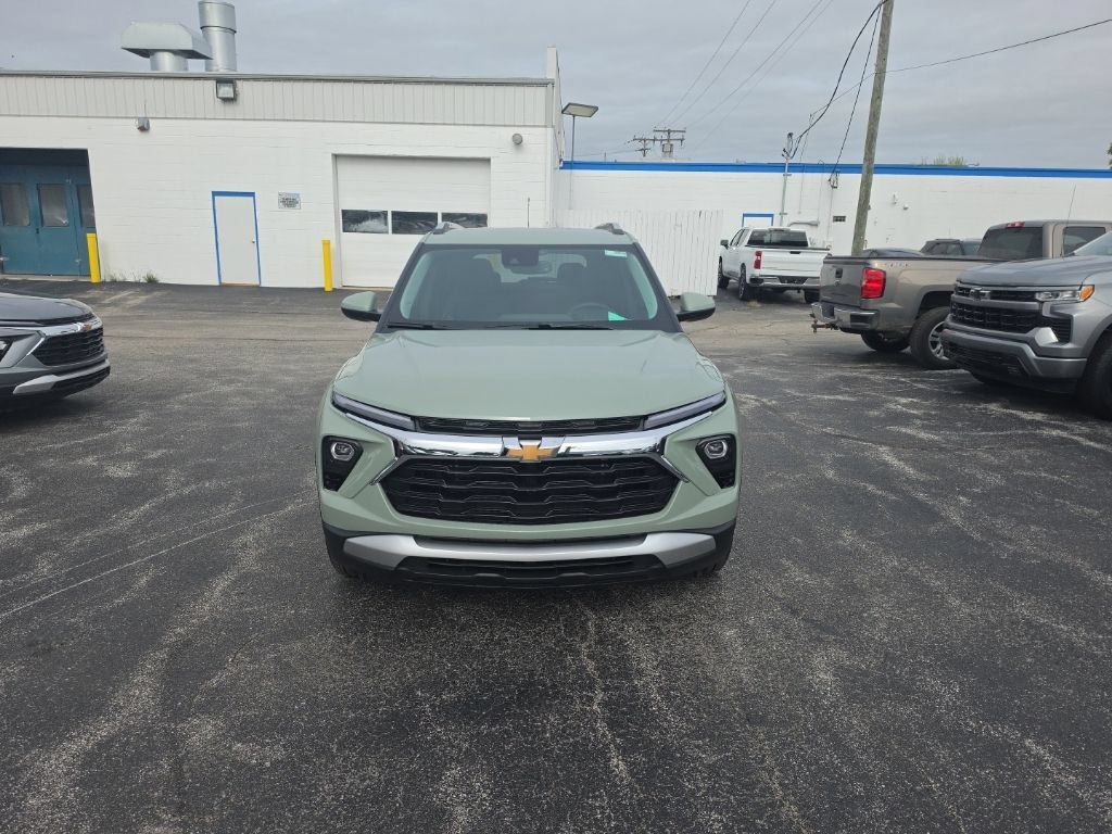 New 2026 Chevrolet TrailBlazer LT w/ Convenience Package FWD image 2