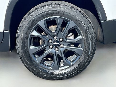 Used 2019 Chevrolet Traverse RS image 34