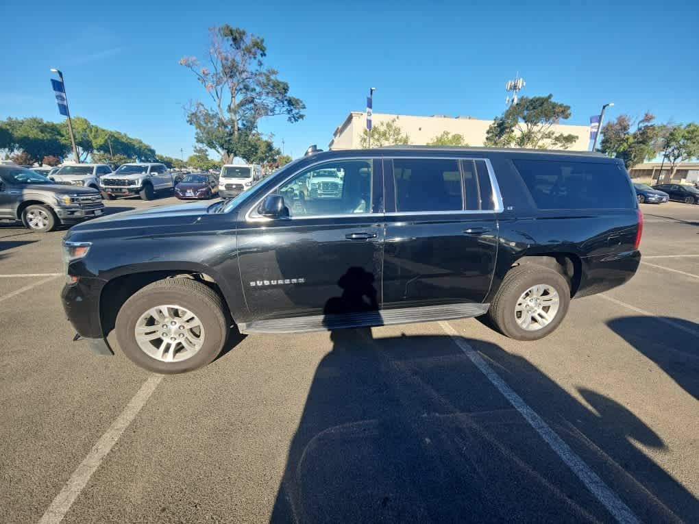 Used 2019 Chevrolet Suburban LT AWD/4WD image 4