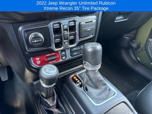 Used 2022 Jeep Wrangler Unlimited Rubicon w/ Xtreme Recon 35" Tire Package AWD/4WD image 18