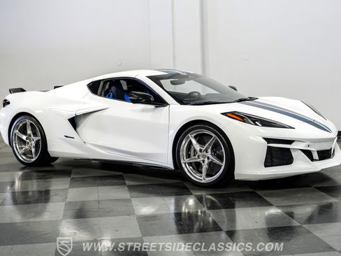 Used 2024 Chevrolet Corvette E-Ray w/ ZER Performance Package image 14