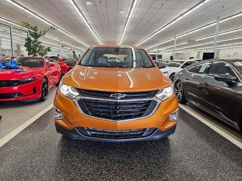 Used 2018 Chevrolet Equinox LS AWD/4WD image 3