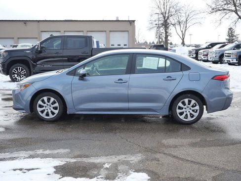 Used 2024 Toyota Corolla LE image 6