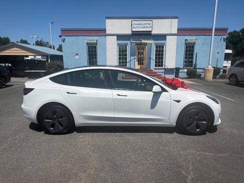 Used 2023 Tesla Model 3 Standard Range RWD image 9