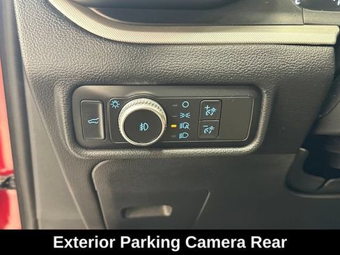 Used 2020 Ford Explorer XLT w/ Equipment Group 202A AWD/4WD image 19