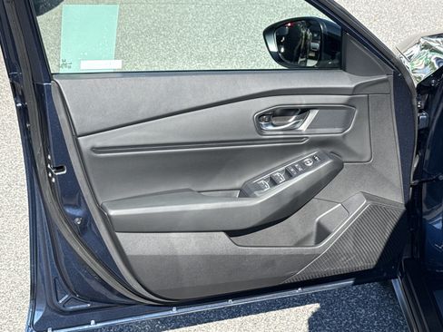 Certified 2025 Honda Accord SE image 16