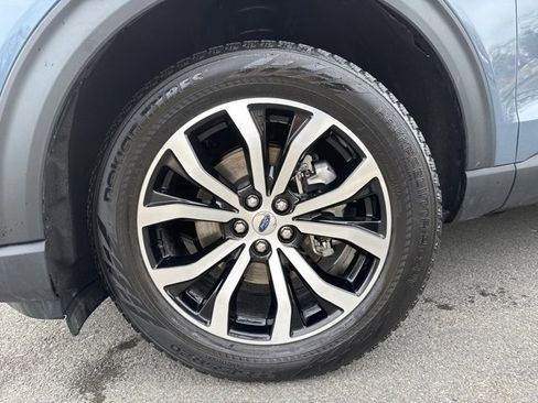 Certified 2025 Ford Explorer ST-Line image 12