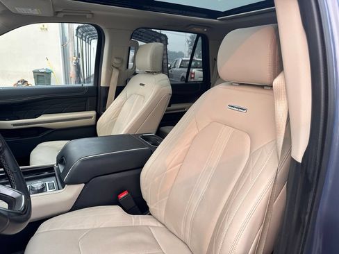 Used 2023 Ford Expedition Max Platinum AWD/4WD image 17