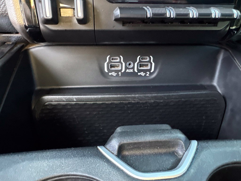 Used 2020 RAM 2500 Laramie w/ Night Edition AWD/4WD image 32