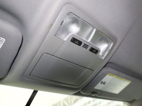 Used 2014 Toyota Highlander Plus image 27