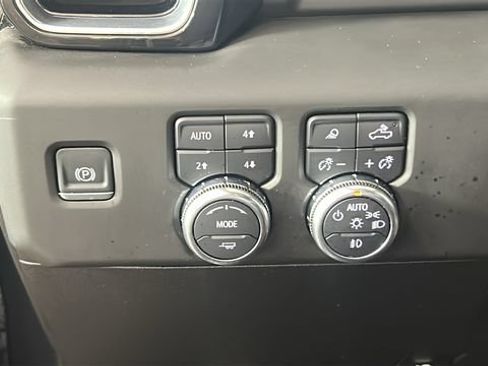 Used 2025 GMC Sierra 1500 Denali Ultimate AWD/4WD image 21