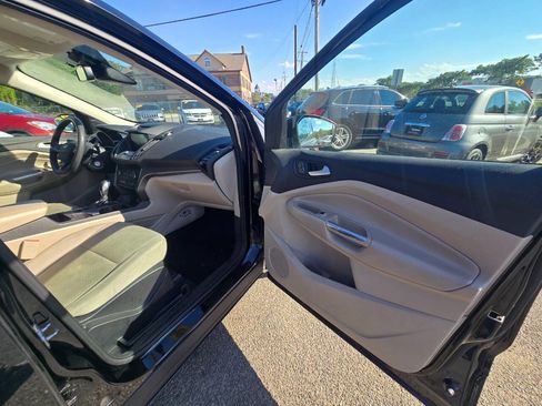 Used 2018 Ford Escape SE w/ Ford Safe & Smart Package FWD image 37