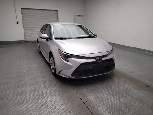 Used 2022 Toyota Corolla LE w/ Carpet Mat Package (TMS) FWD image 14
