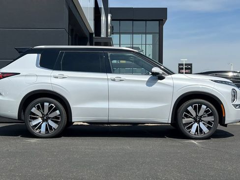 New 2026 Mitsubishi Outlander SEL FWD image 4