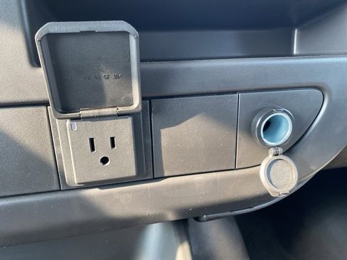 New 2025 Chevrolet Express 3500 w/ Driver Convenience Package image 30