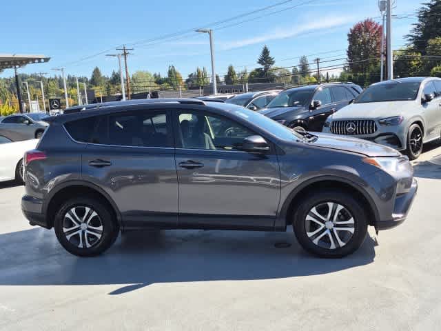 Used 2018 Toyota RAV4 LE w/ All Weather Liner Package AWD/4WD image 9