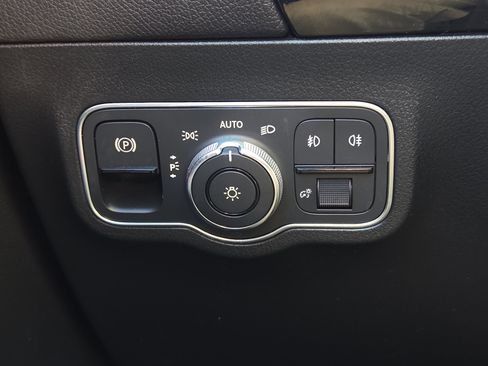 Used 2022 Mercedes-Benz GLA 250 image 28