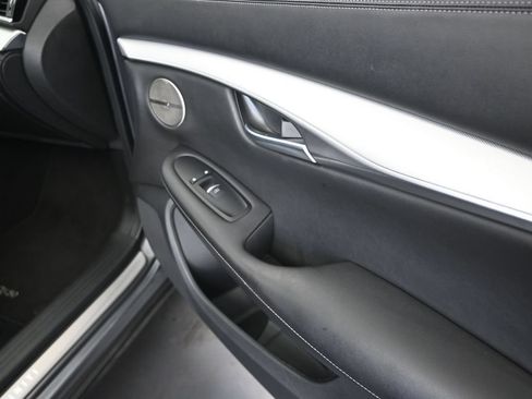 Certified 2022 INFINITI QX50 Essential FWD image 23
