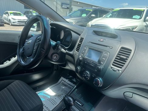 Used 2015 Kia Forte EX w/ UVO Package W/17" Alloys FWD image 8