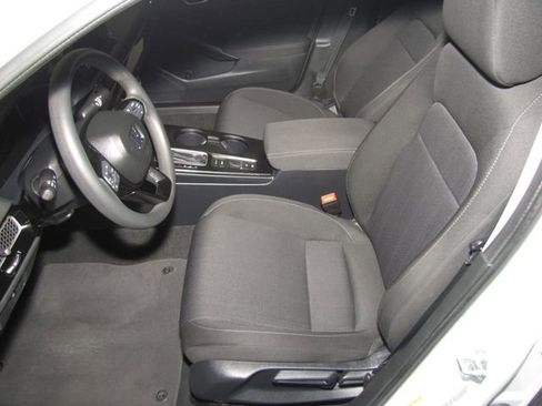 Certified 2023 Honda Civic LX image 9